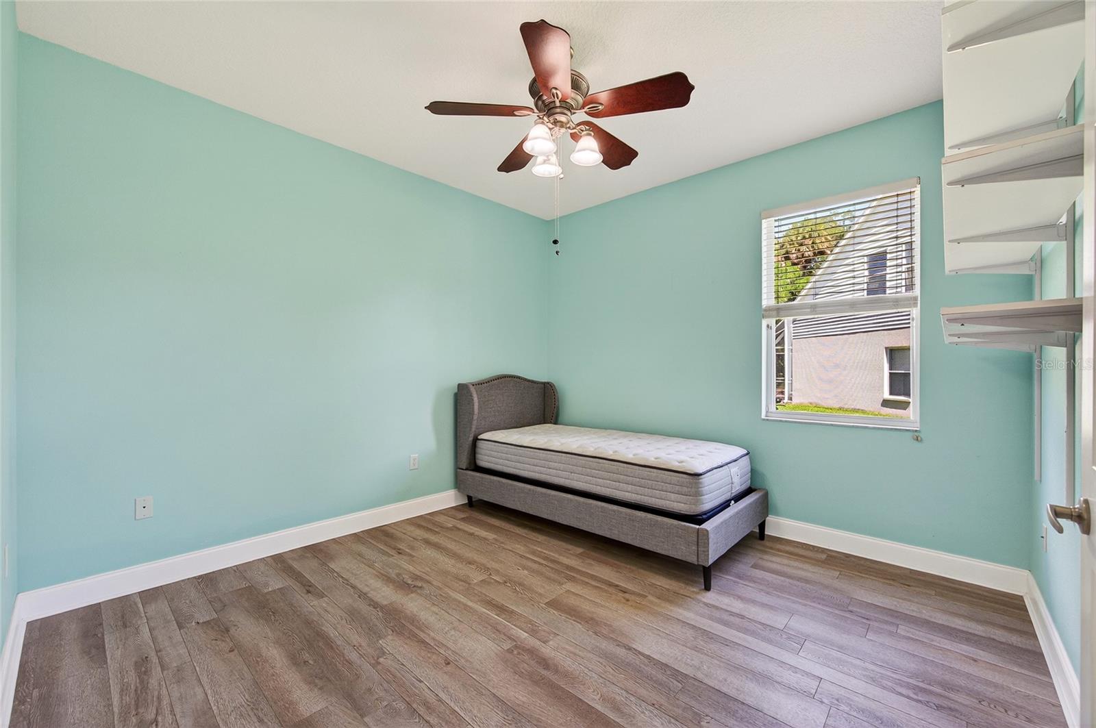 Image 29 of 50 For 3409 38th Terrace E