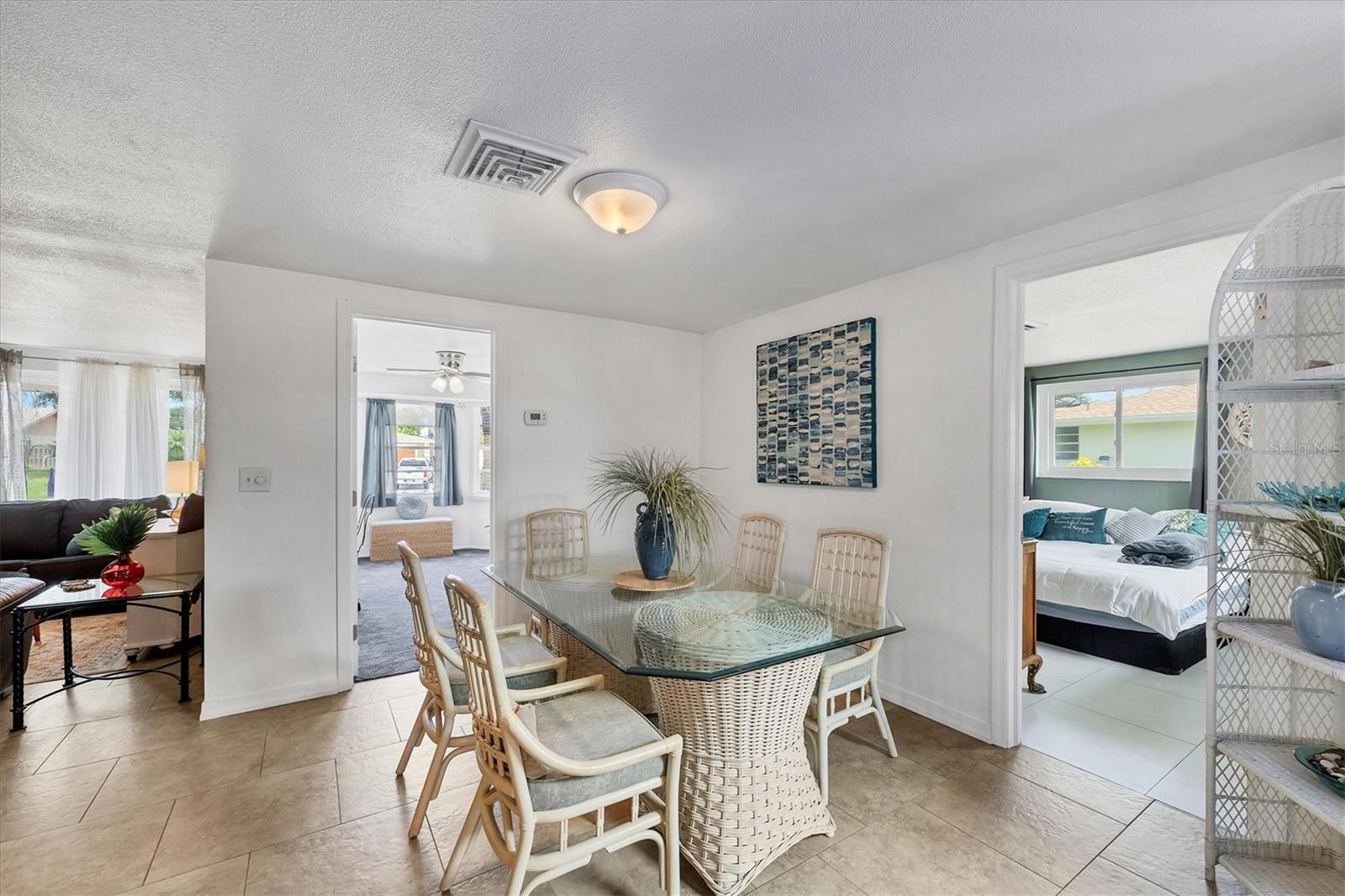 Image 10 of 33 For 1222 Pinebrook Way