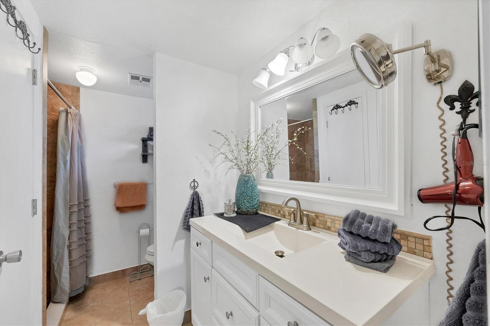 Image 16 of 33 For 1222 Pinebrook Way