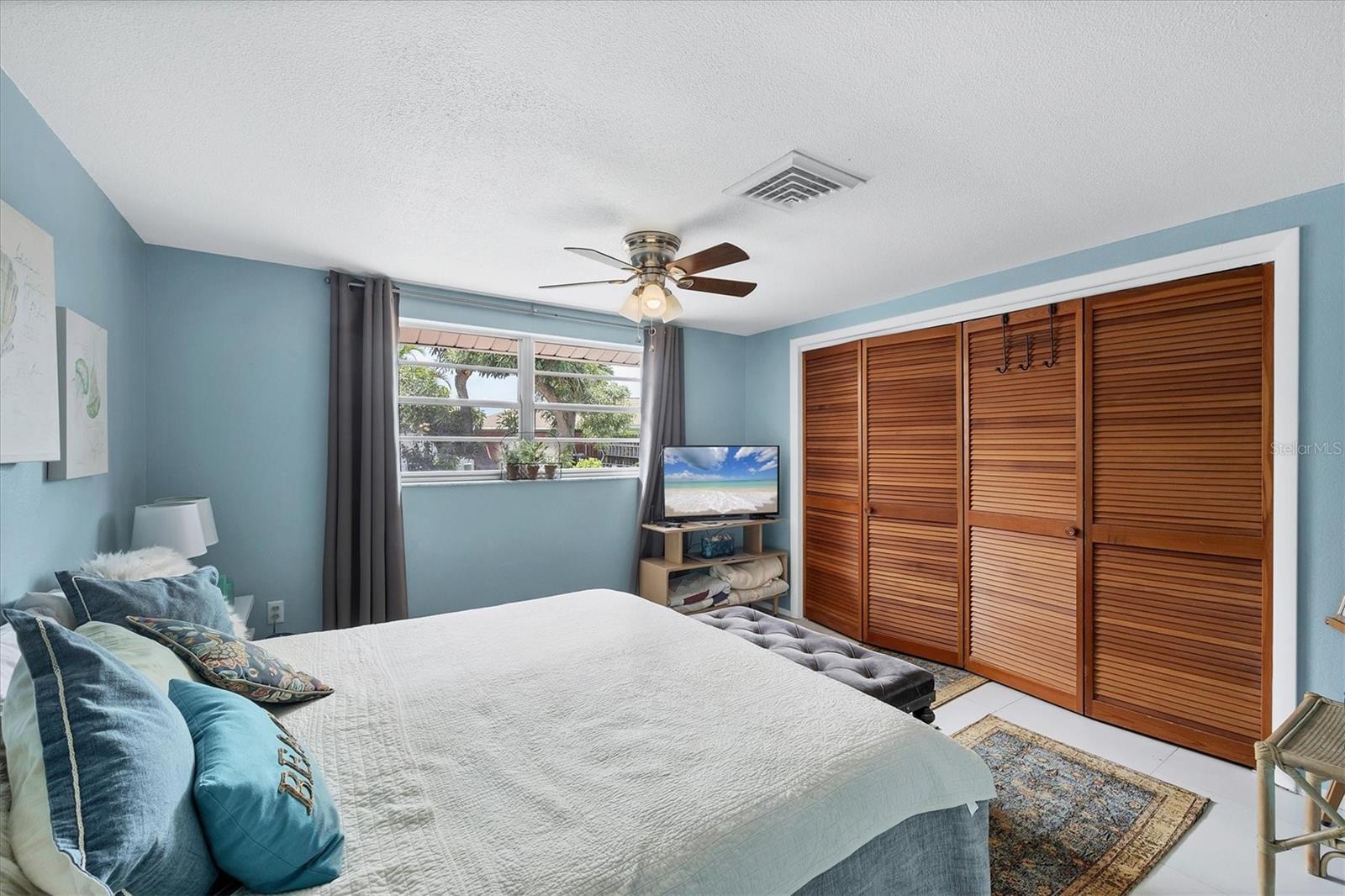 Image 18 of 33 For 1222 Pinebrook Way