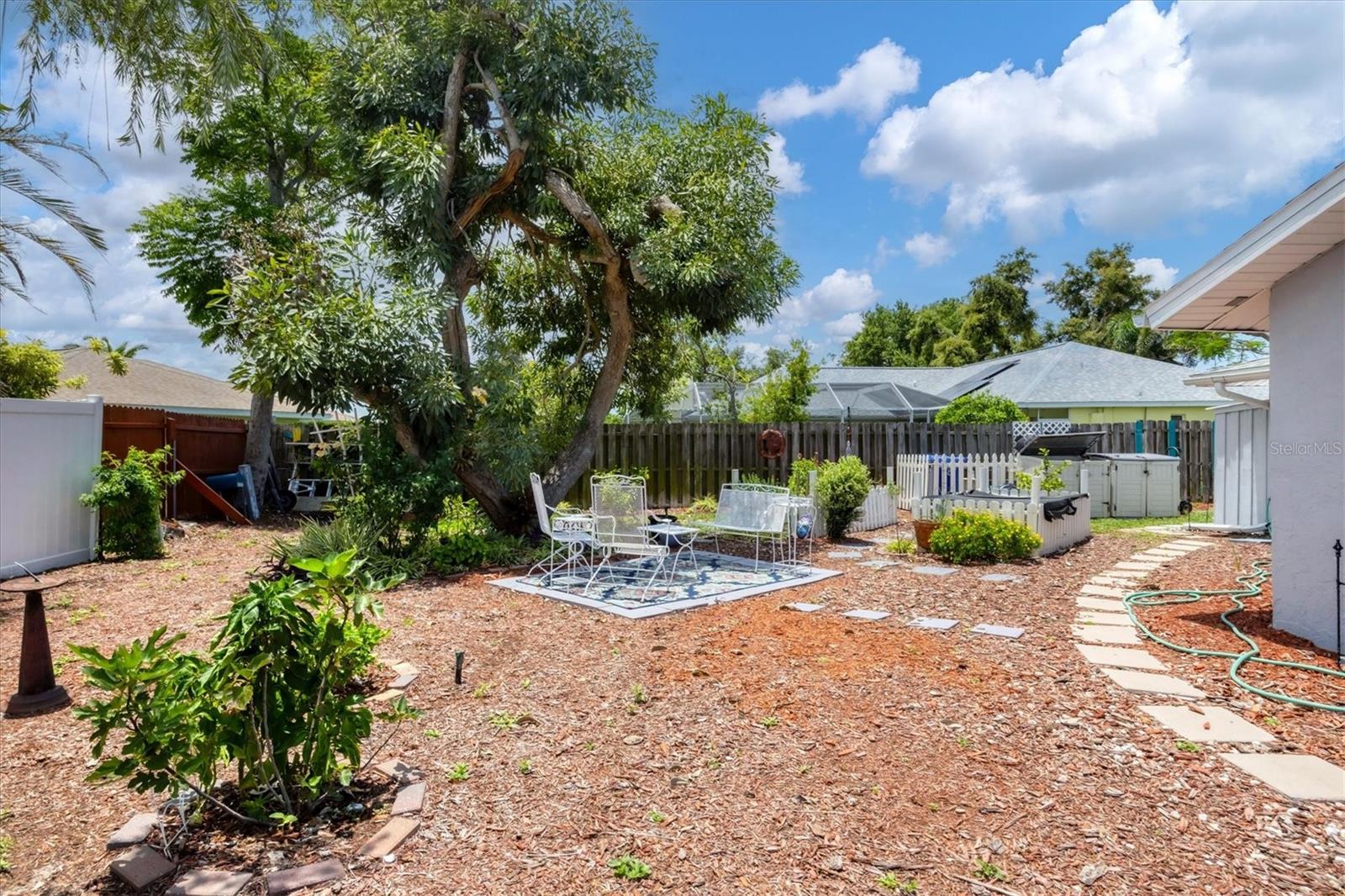 Image 23 of 33 For 1222 Pinebrook Way