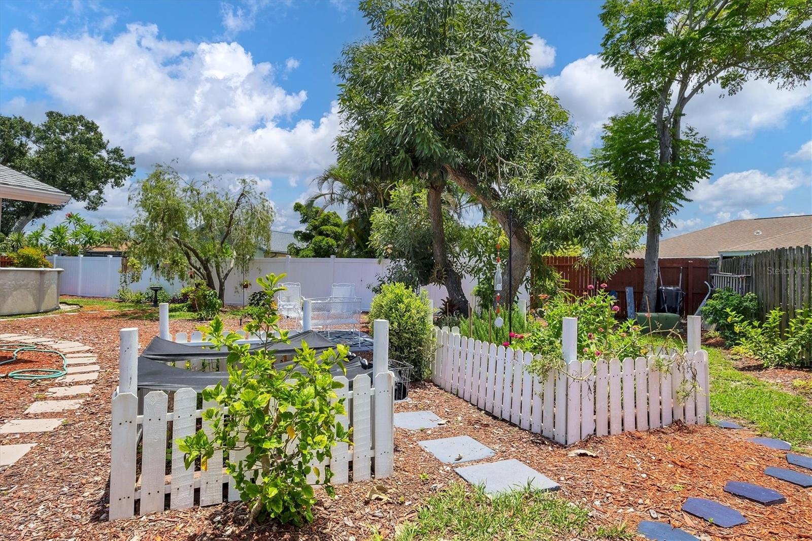 Image 25 of 33 For 1222 Pinebrook Way