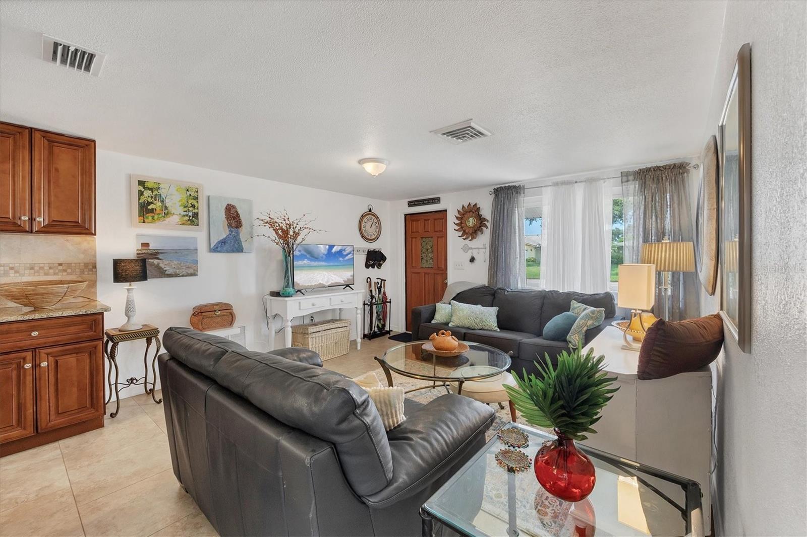 Image 4 of 33 For 1222 Pinebrook Way