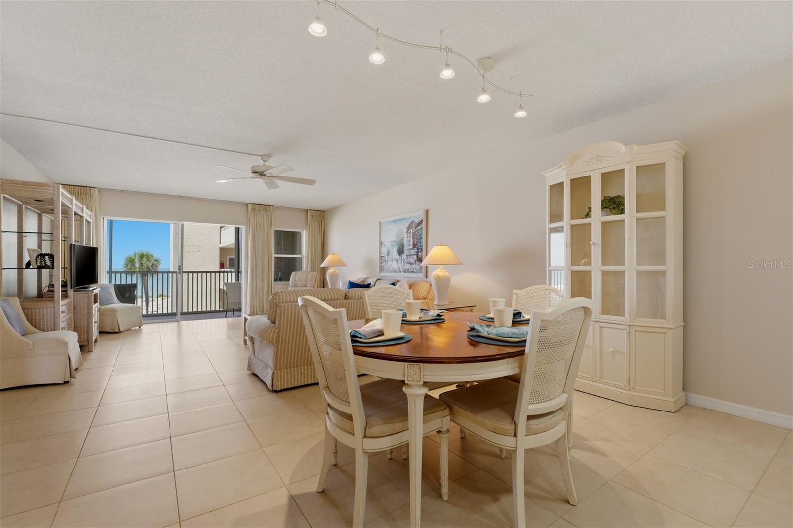 Image 14 of 67 For 1150 Tarpon Center Drive 3d