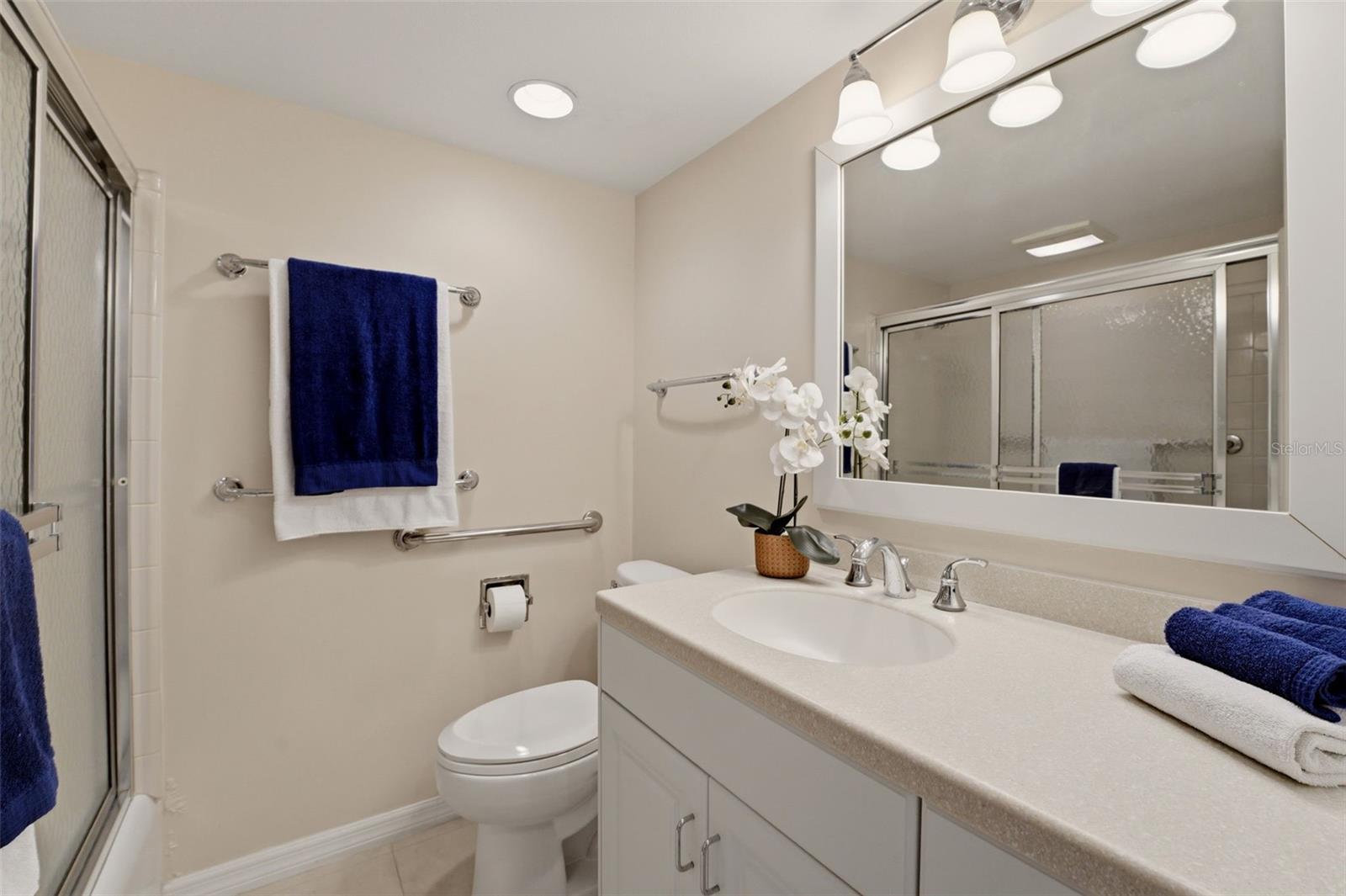 Image 25 of 67 For 1150 Tarpon Center Drive 3d