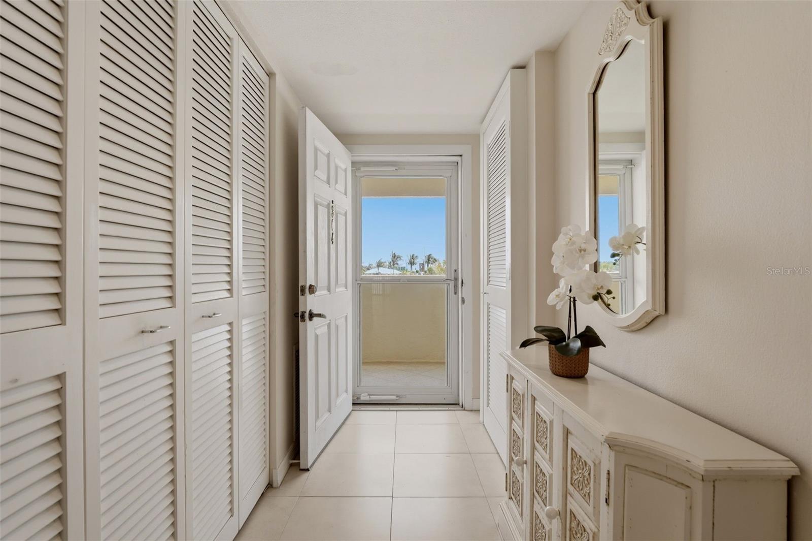 Image 8 of 67 For 1150 Tarpon Center Drive 3d