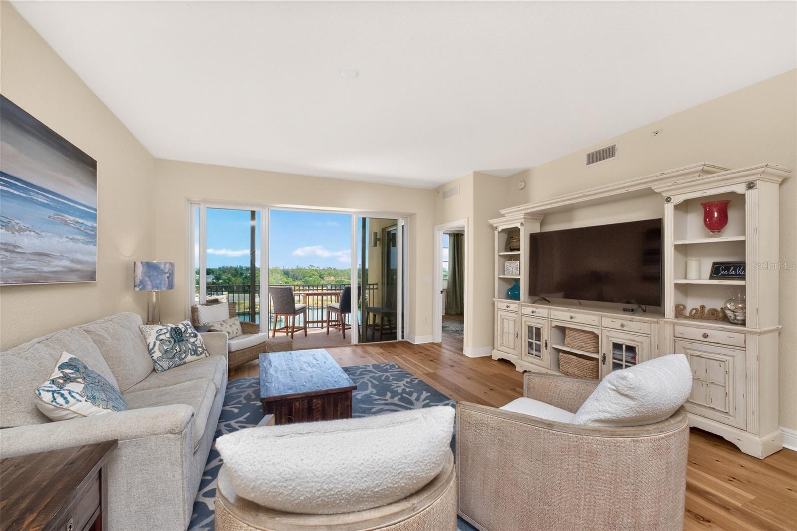 Image 11 of 96 For 167 Tampa Avenue E 513