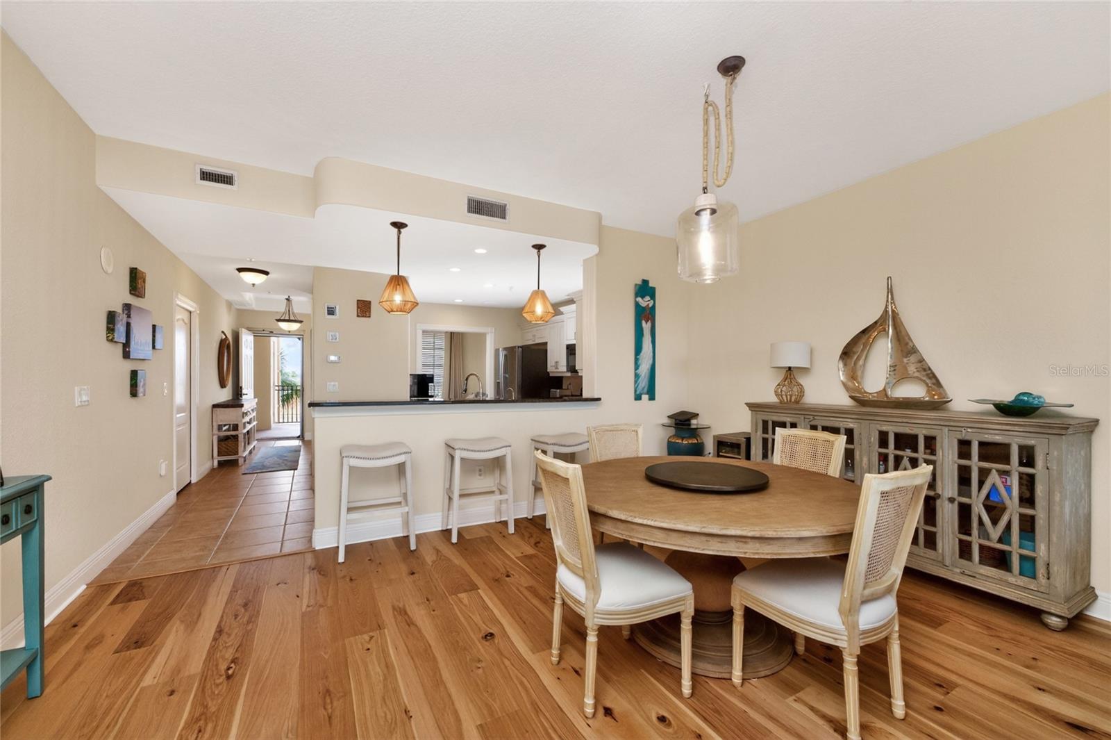 Image 16 of 96 For 167 Tampa Avenue E 513