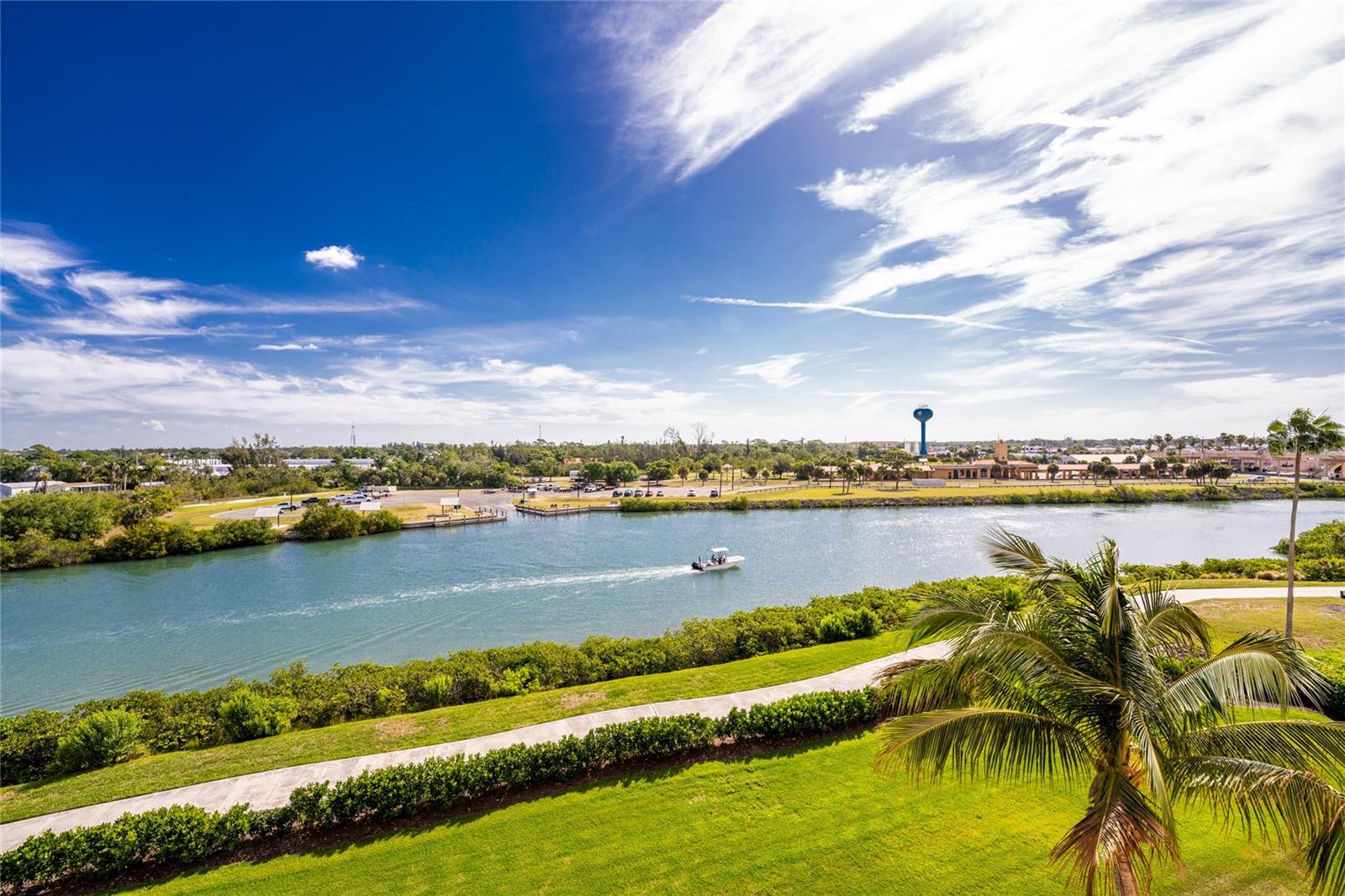 Image 24 of 96 For 167 Tampa Avenue E 513