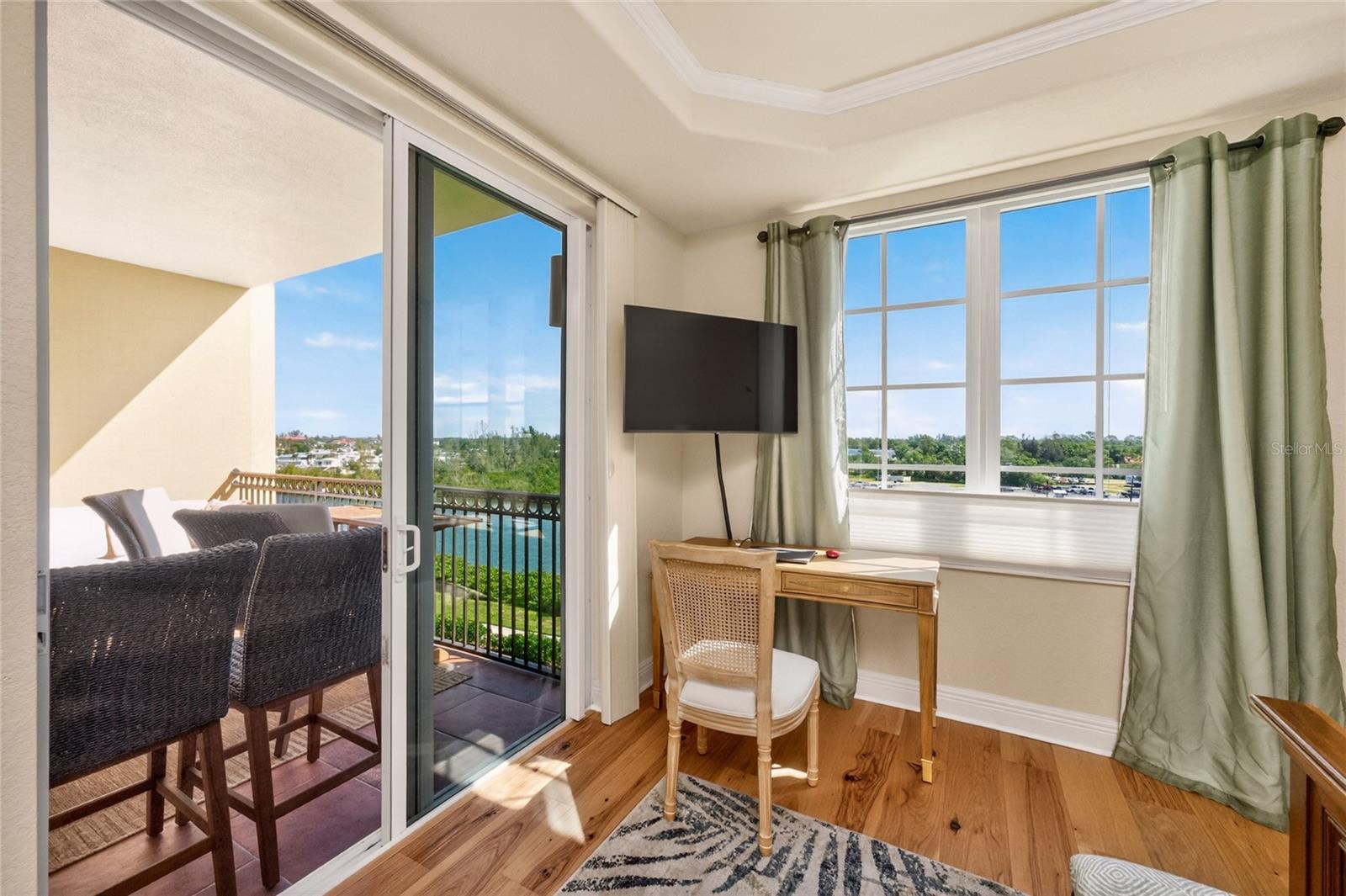 Image 33 of 96 For 167 Tampa Avenue E 513