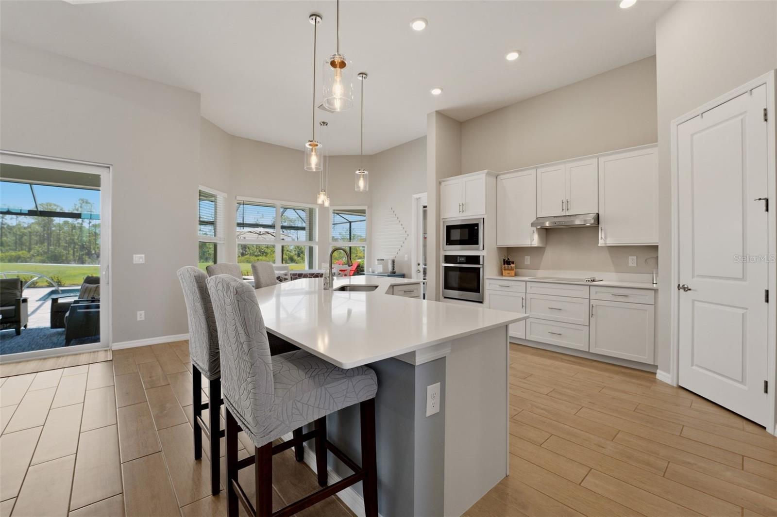 Image 11 of 75 For 12299 Wellen Golf Street