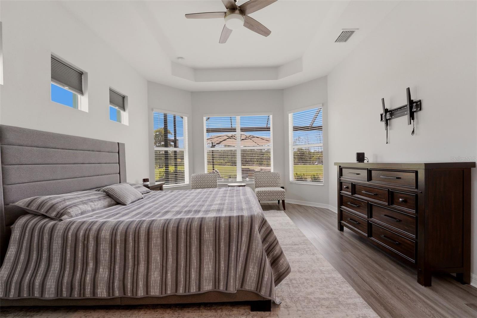 Image 17 of 75 For 12299 Wellen Golf Street