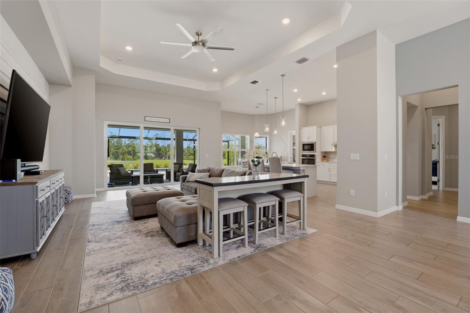 Image 2 of 75 For 12299 Wellen Golf Street