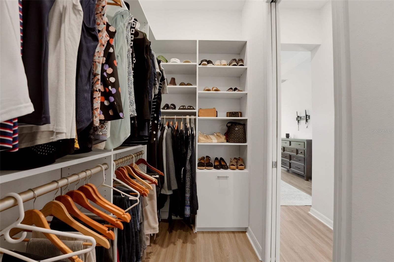 Image 22 of 75 For 12299 Wellen Golf Street