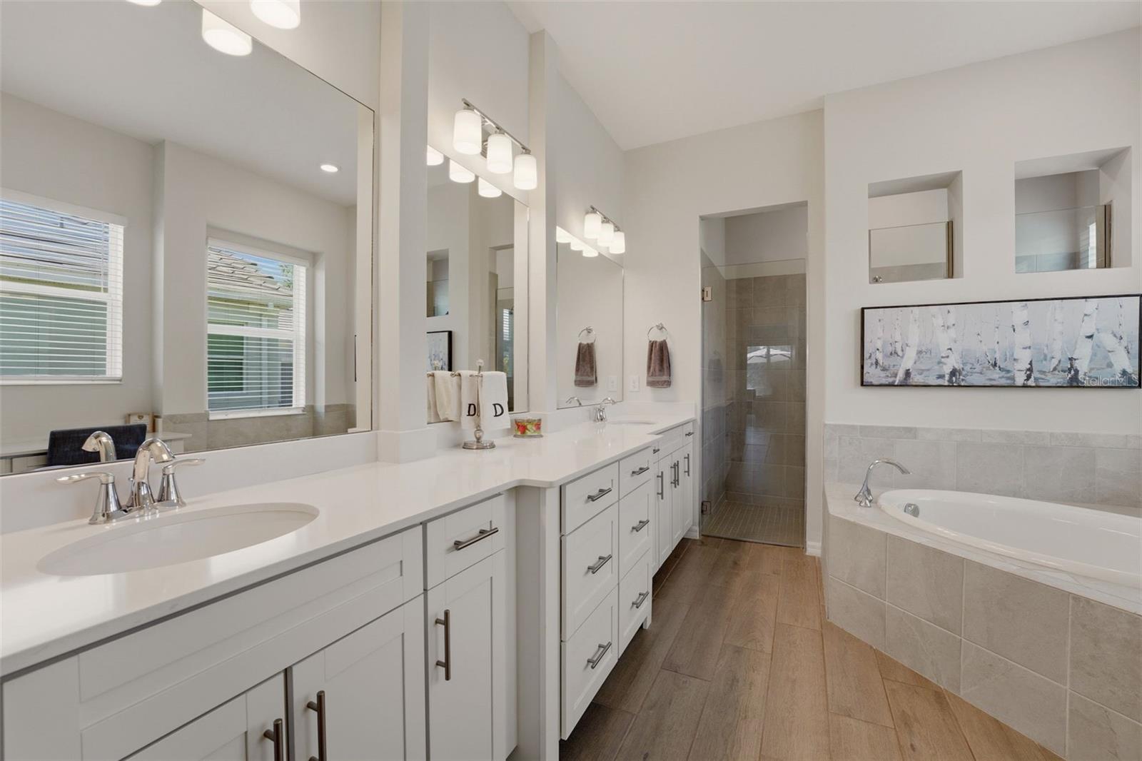 Image 24 of 75 For 12299 Wellen Golf Street