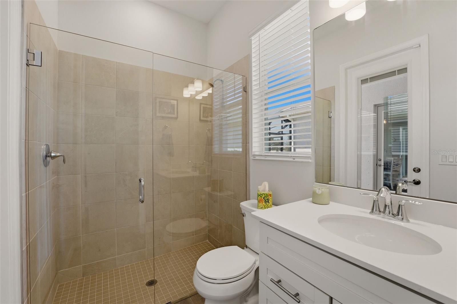 Image 32 of 75 For 12299 Wellen Golf Street