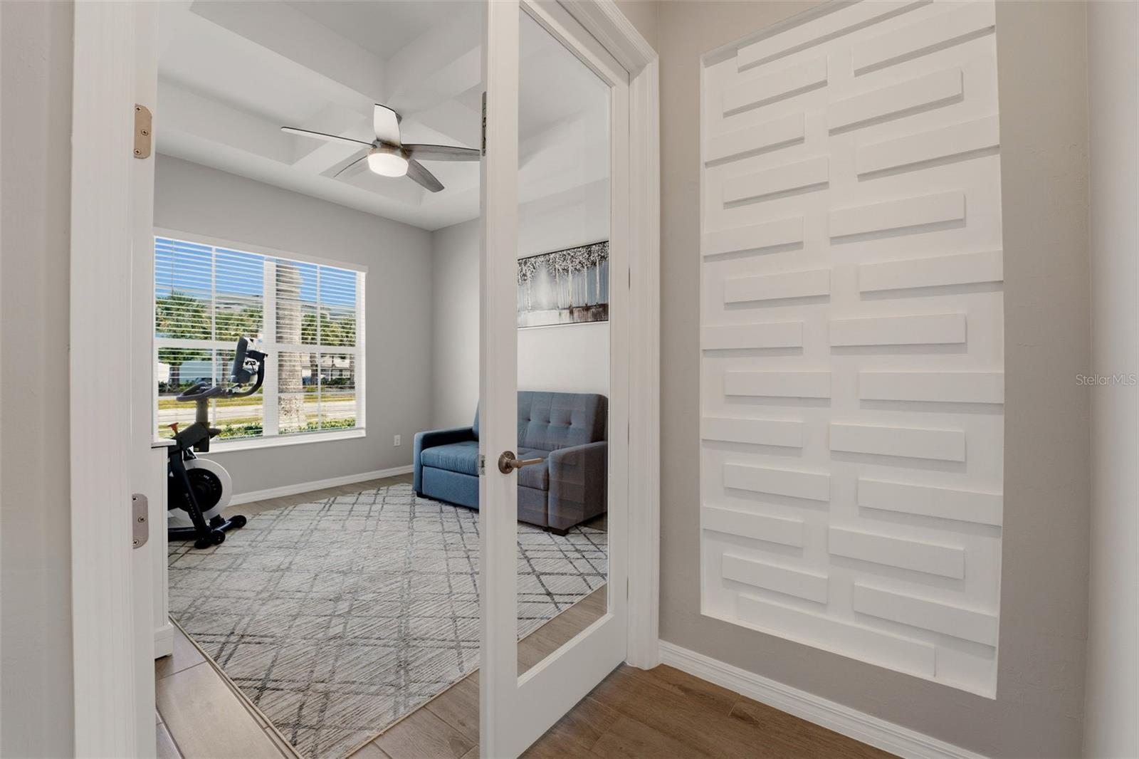 Image 33 of 75 For 12299 Wellen Golf Street