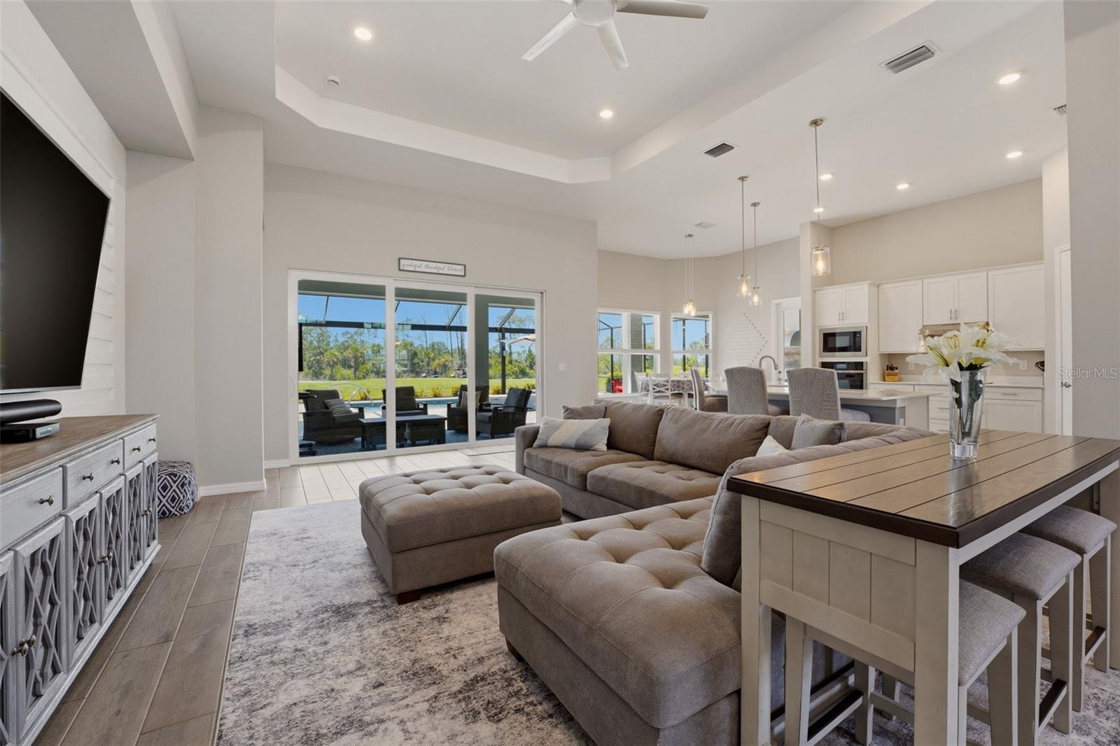 Image 6 of 75 For 12299 Wellen Golf Street