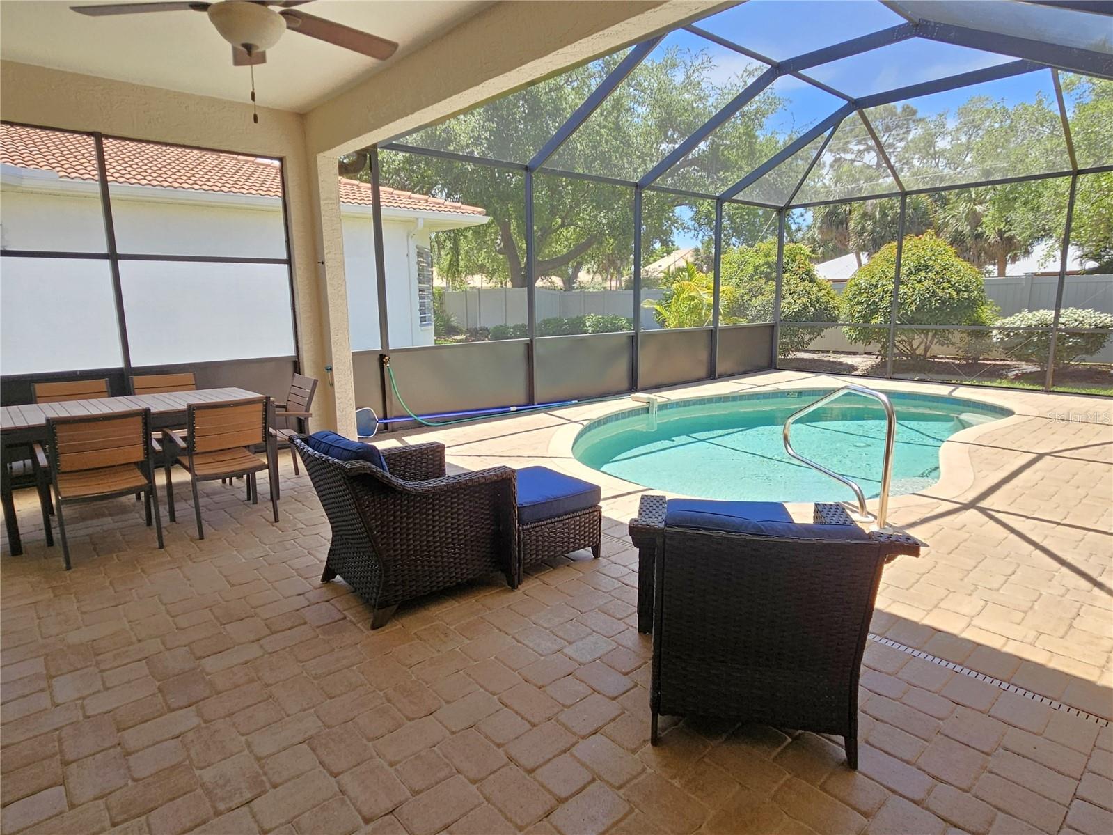 Image 18 of 62 For 330 Rio Terra