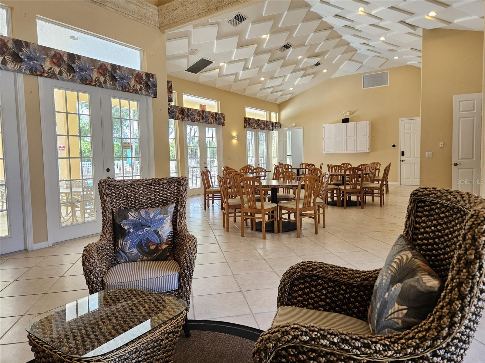 Image 3 of 62 For 330 Rio Terra