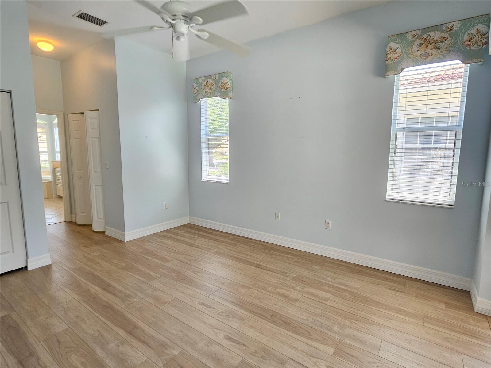 Image 44 of 62 For 330 Rio Terra