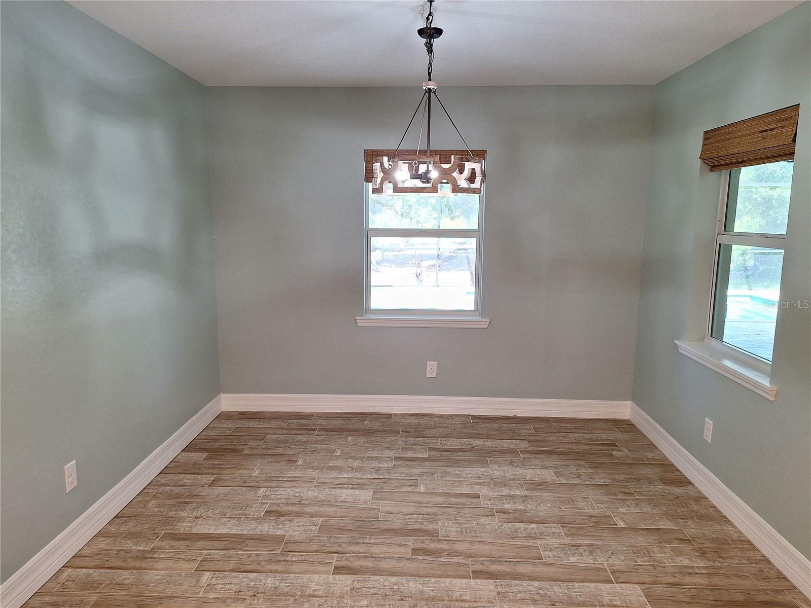 Image 11 of 33 For 132 David Boulevard