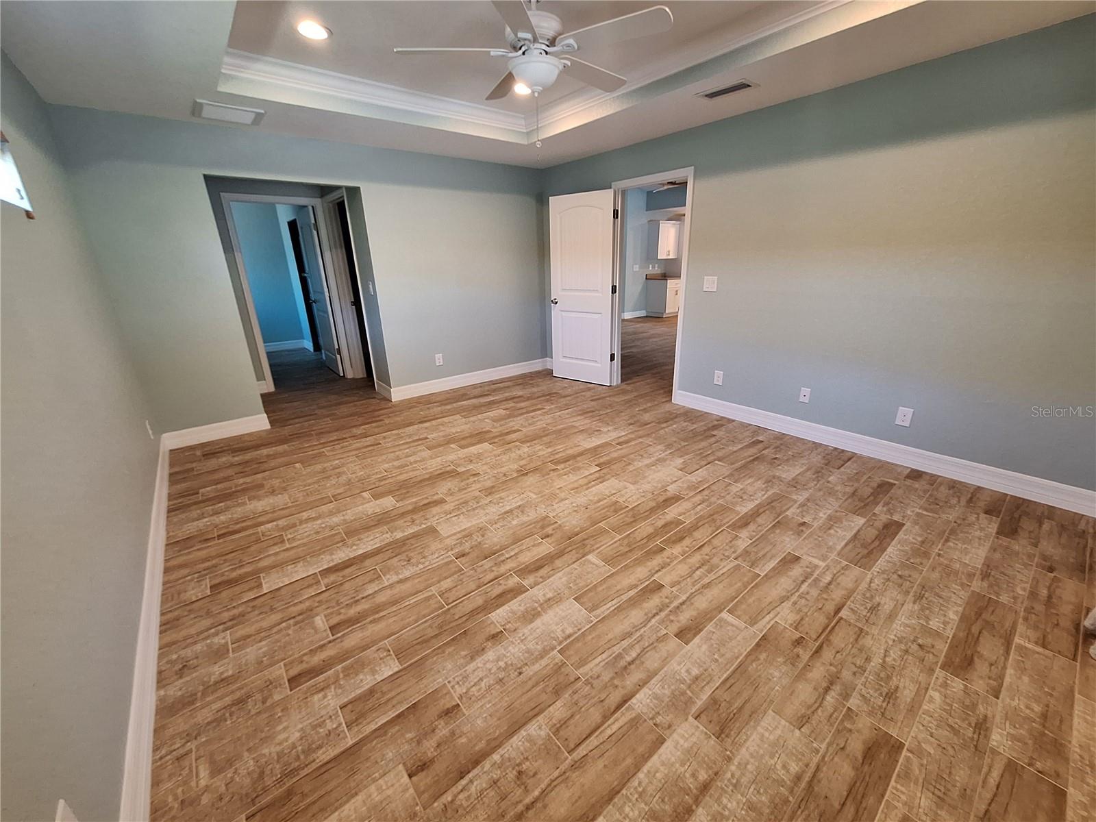 Image 13 of 33 For 132 David Boulevard