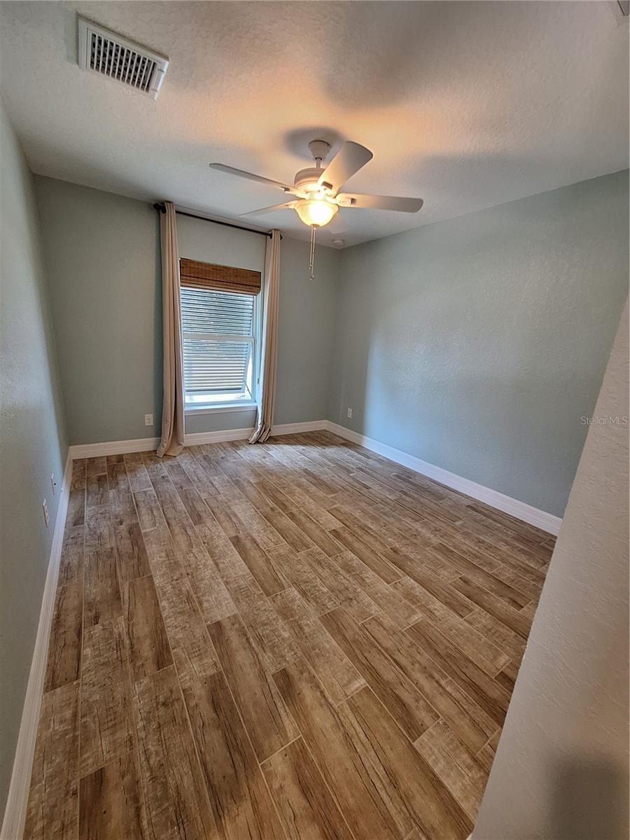 Image 20 of 33 For 132 David Boulevard