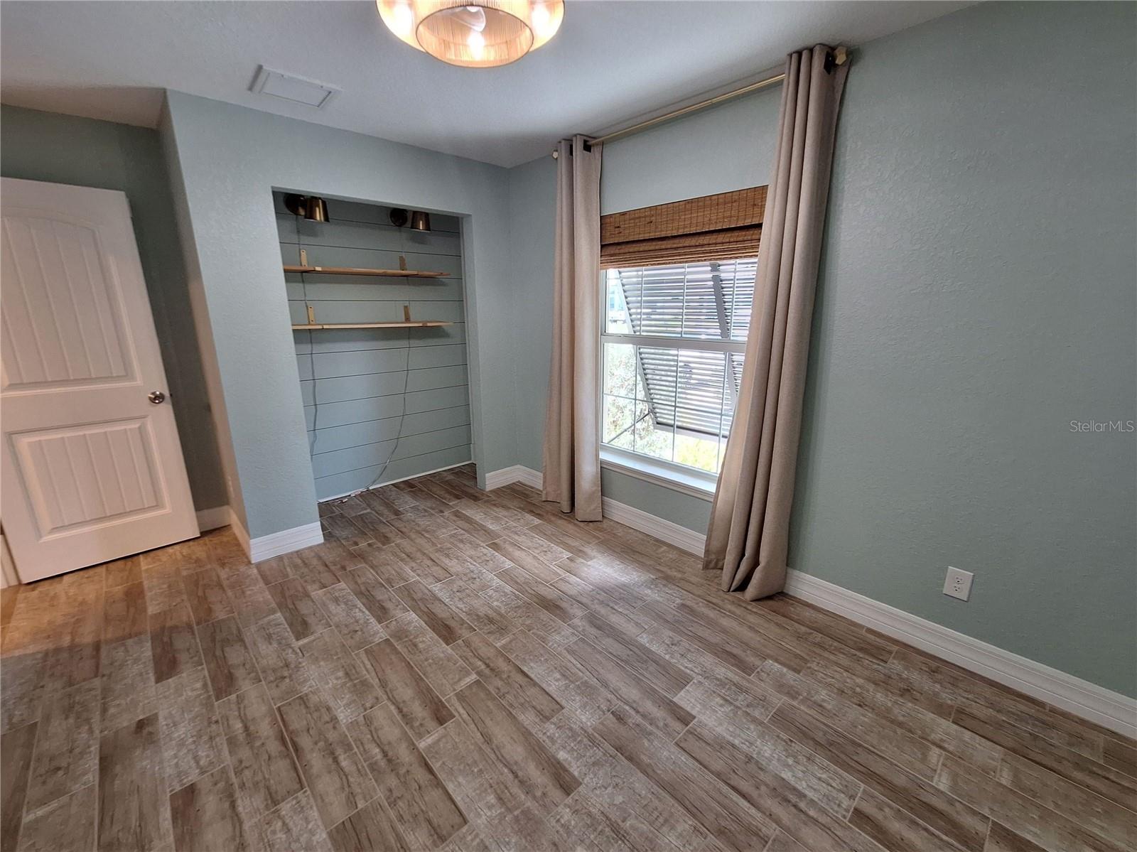 Image 23 of 33 For 132 David Boulevard