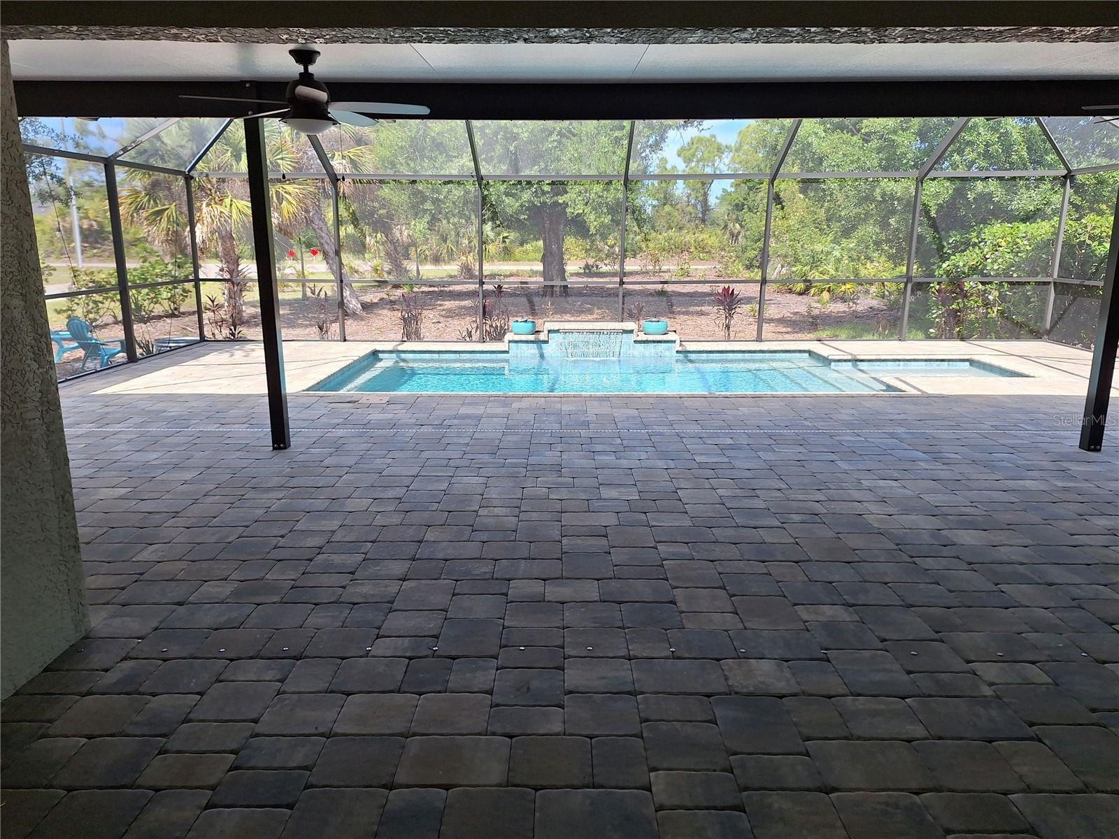 Image 28 of 33 For 132 David Boulevard