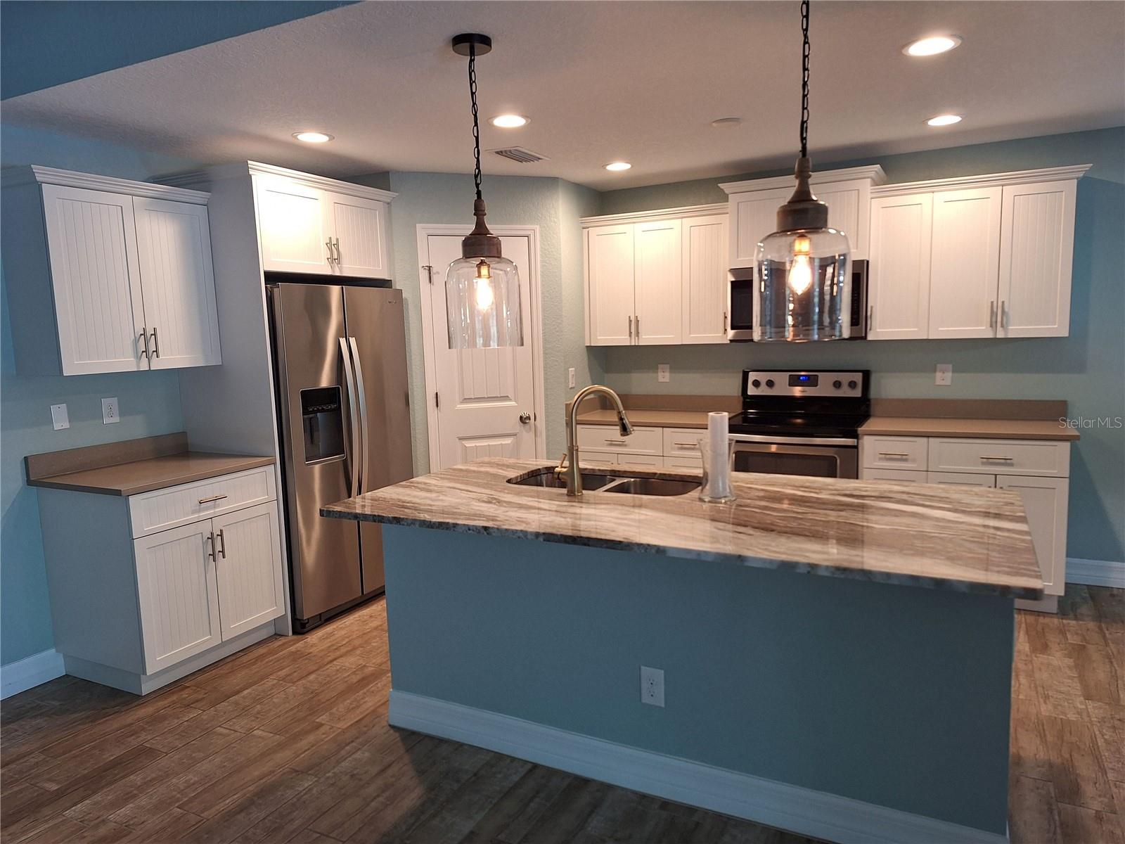 Image 8 of 33 For 132 David Boulevard