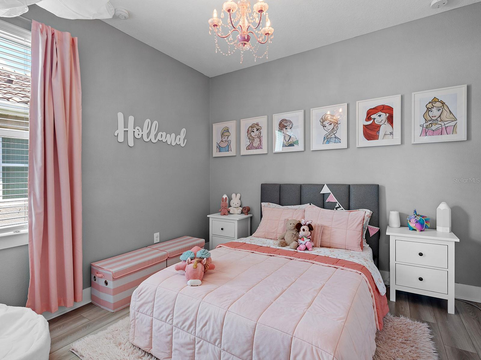 Image 24 of 56 For 192 Daylily Boulevard