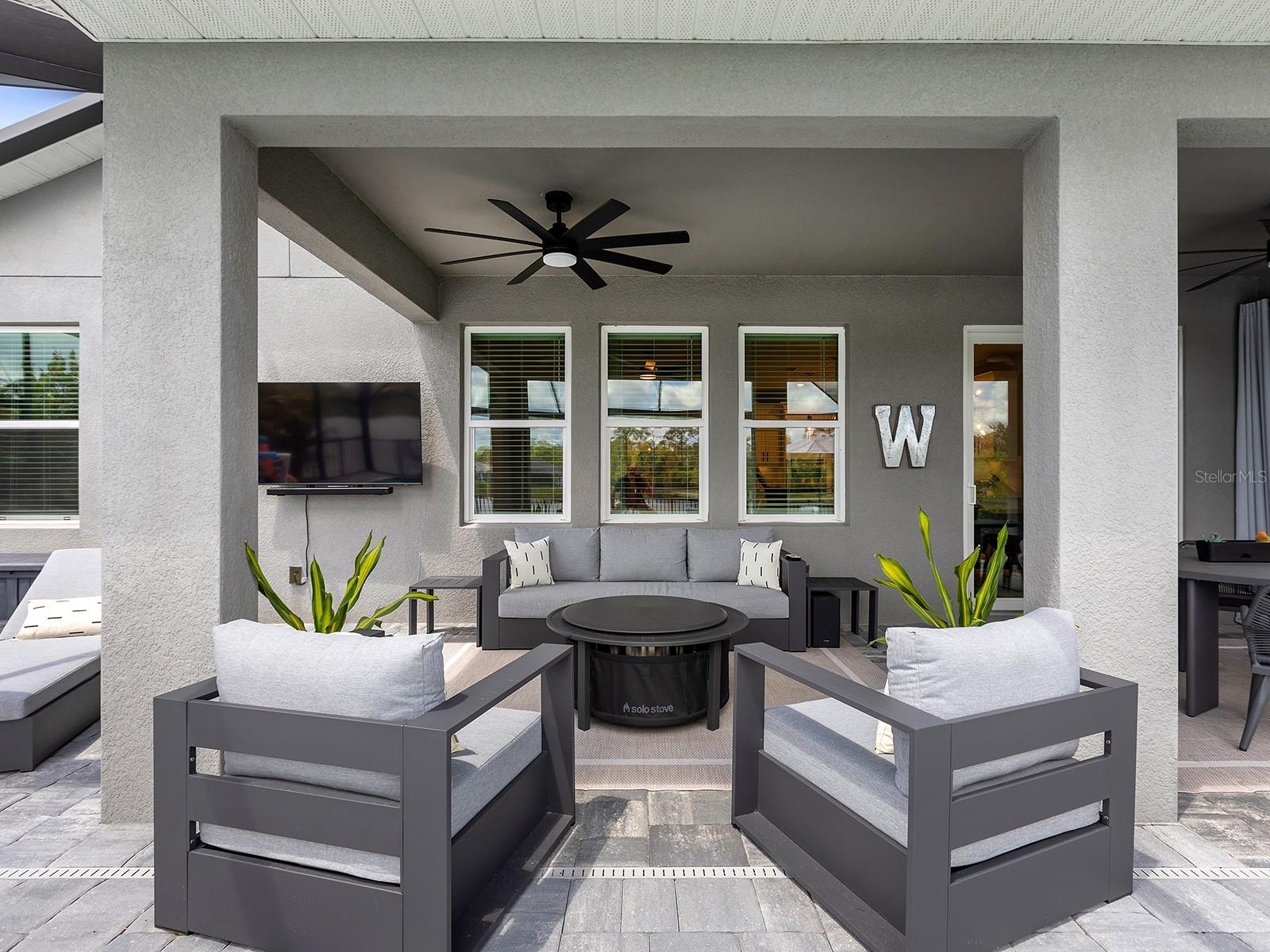 Image 37 of 56 For 192 Daylily Boulevard