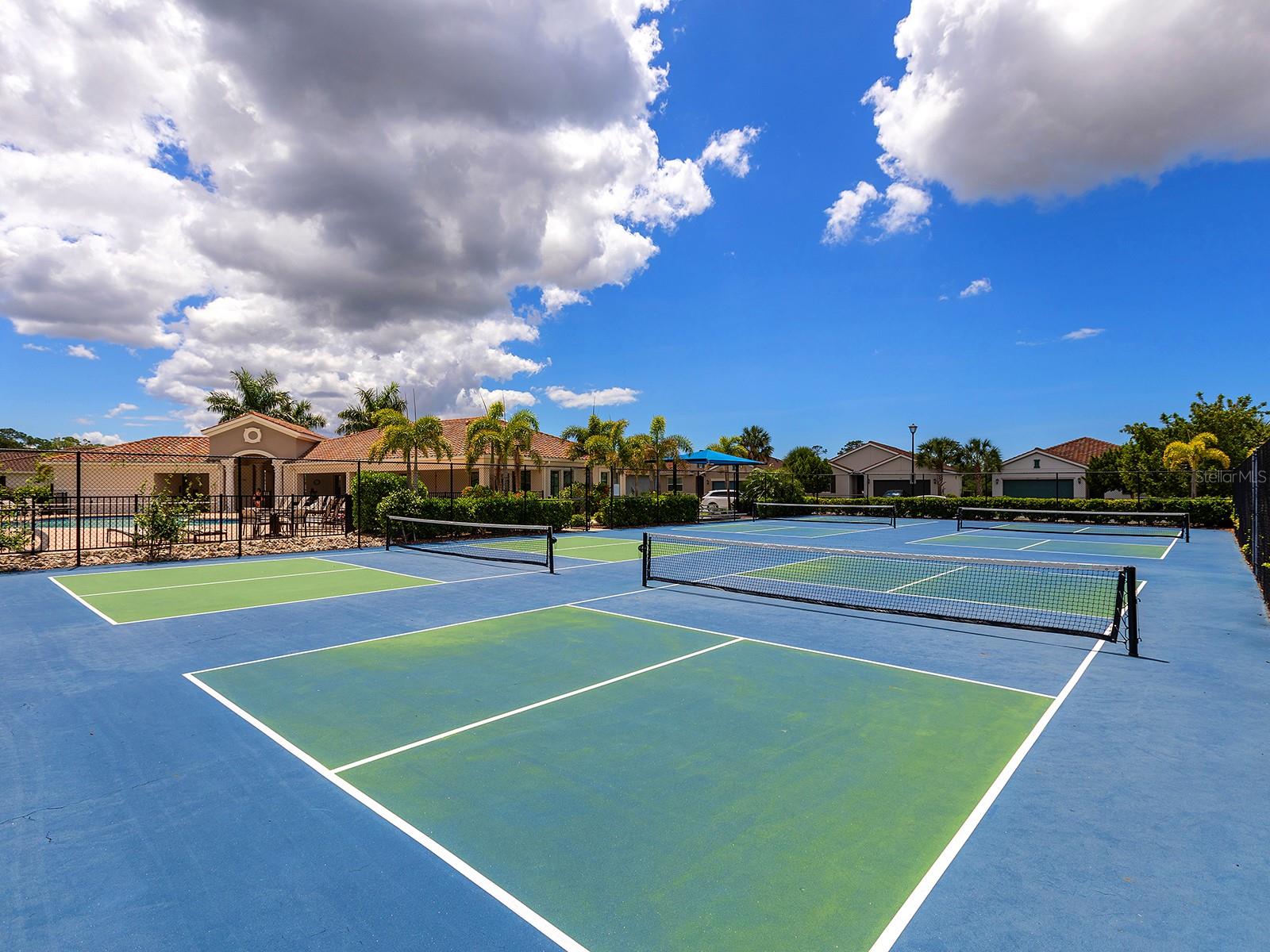 Image 53 of 56 For 192 Daylily Boulevard