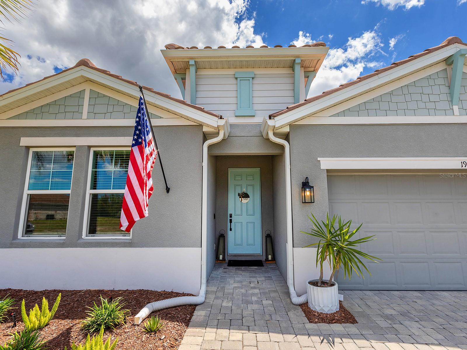 Image 6 of 56 For 192 Daylily Boulevard