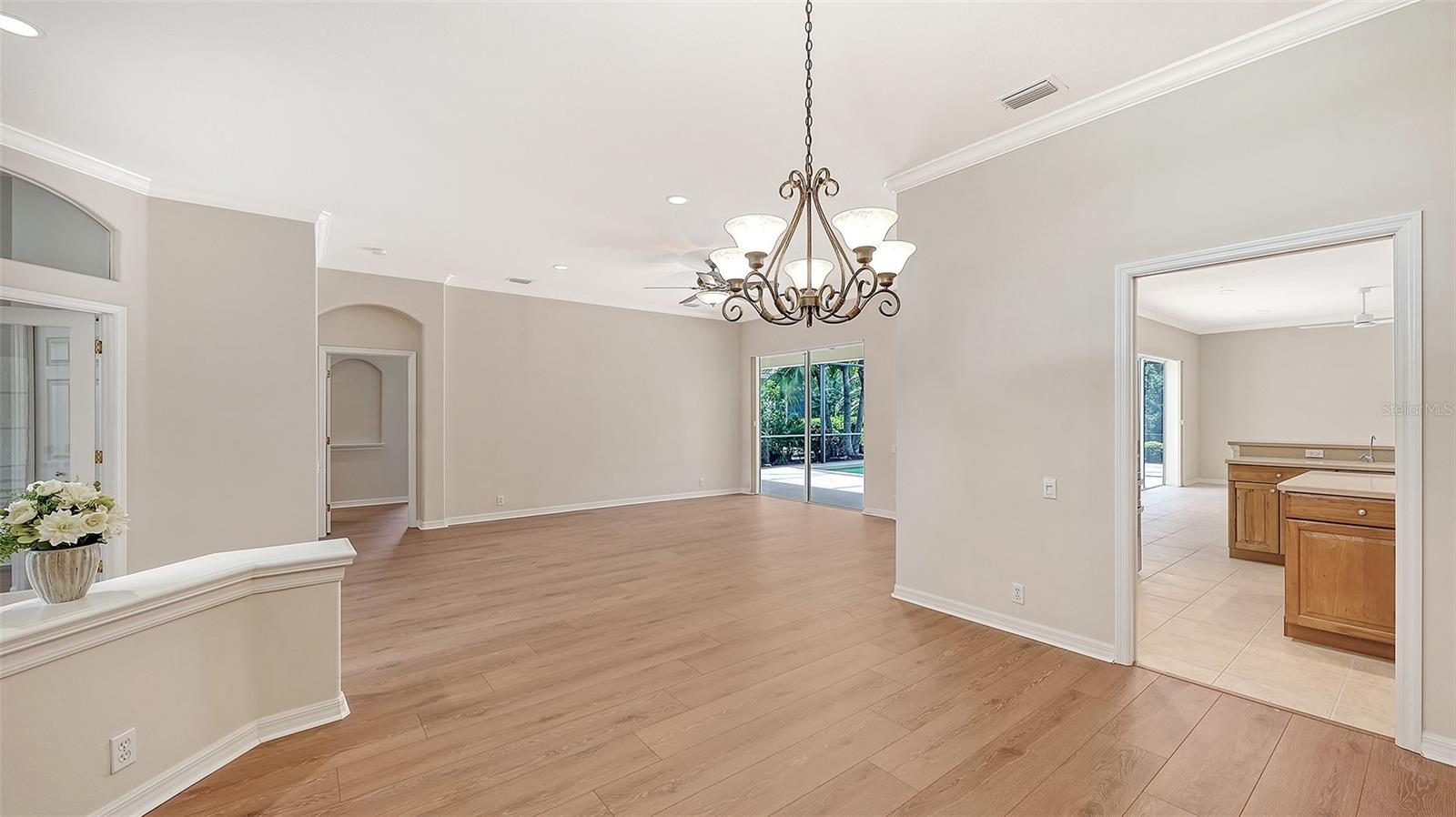 Image 11 of 62 For 1338 Tuscany Boulevard