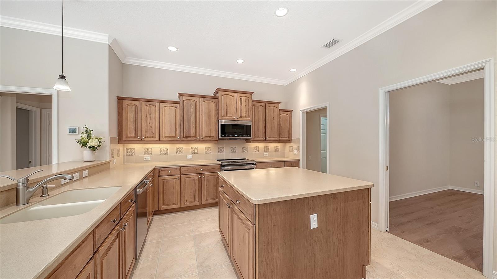 Image 18 of 62 For 1338 Tuscany Boulevard