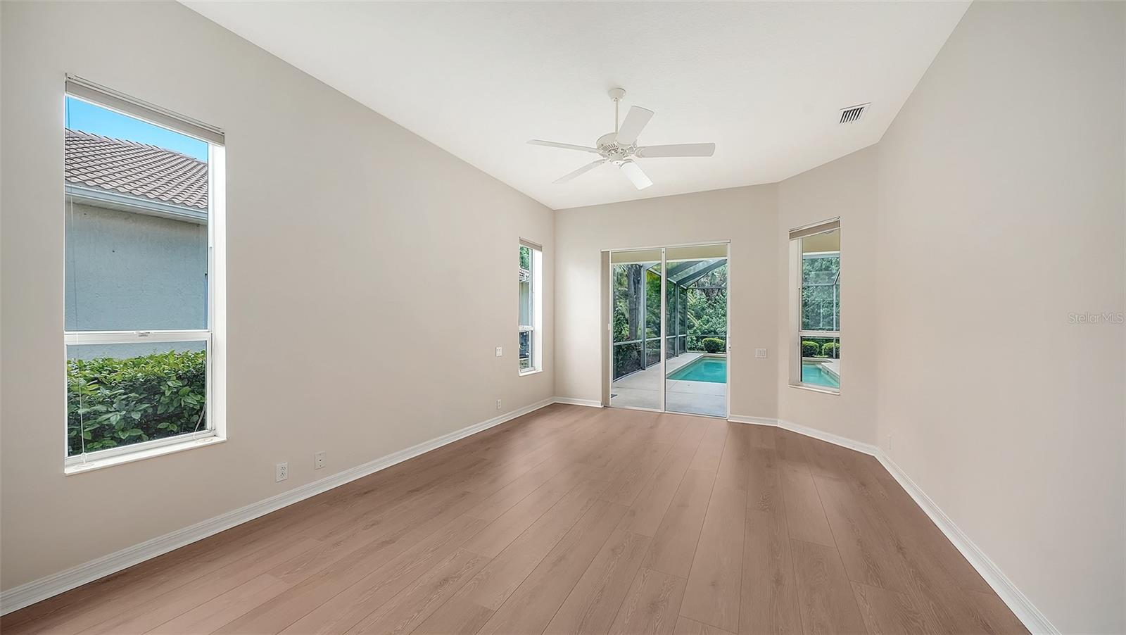 Image 28 of 62 For 1338 Tuscany Boulevard