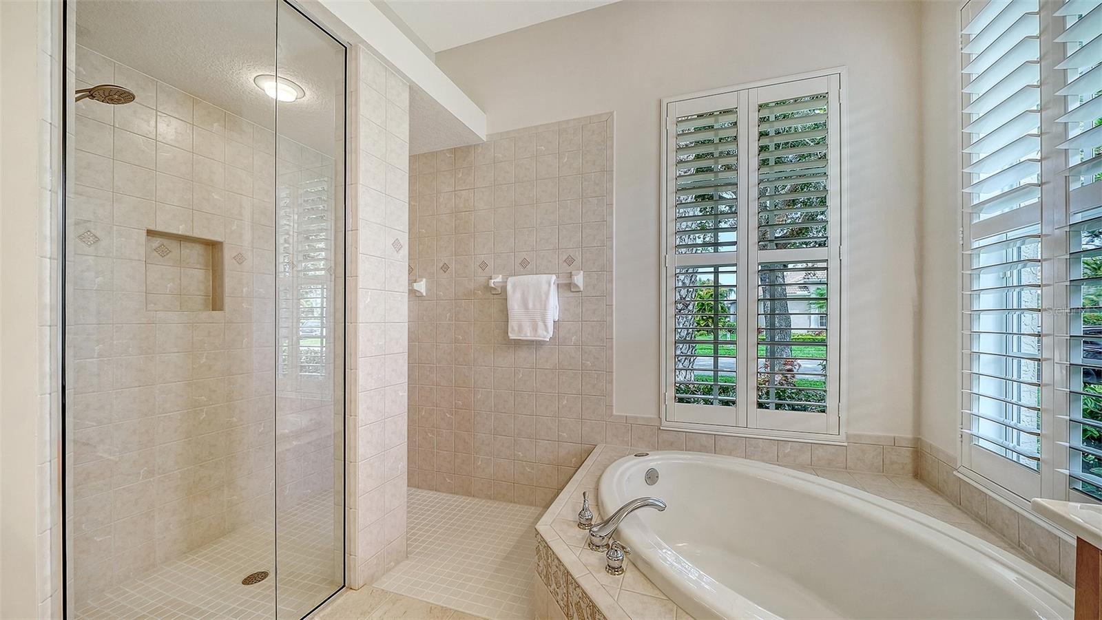 Image 32 of 62 For 1338 Tuscany Boulevard