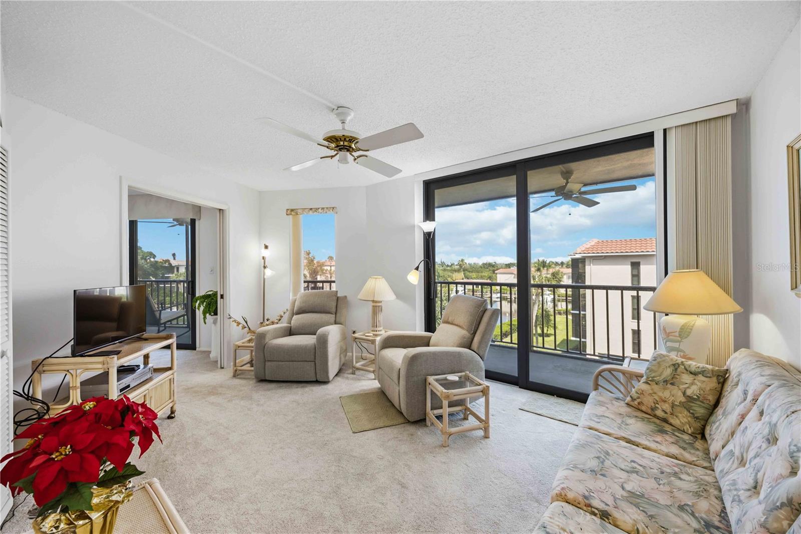 Image 21 of 64 For 25188 Marion Avenue D308