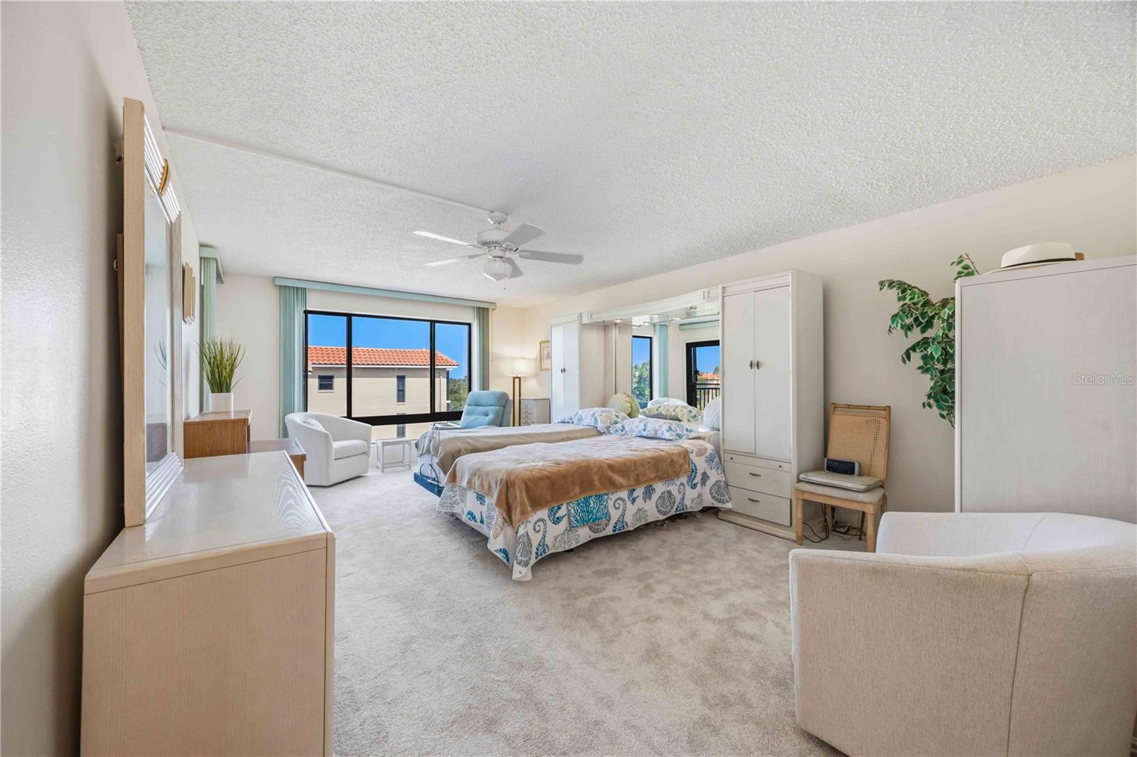 Image 32 of 64 For 25188 Marion Avenue D308