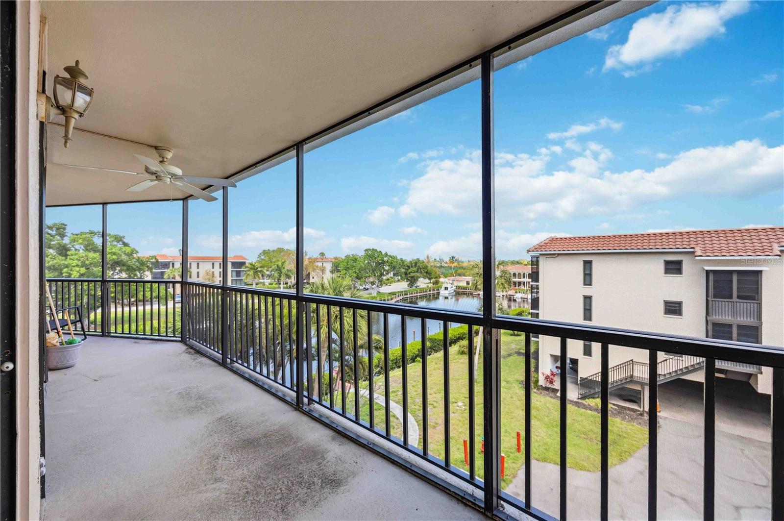 Image 42 of 64 For 25188 Marion Avenue D308