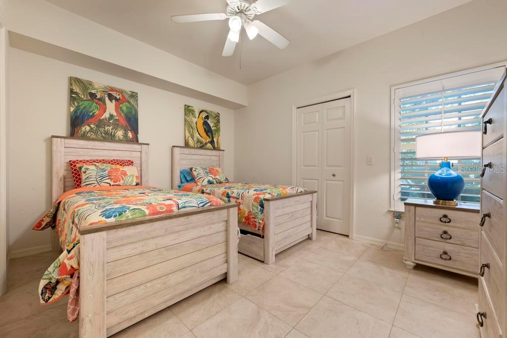 Image 24 of 44 For 5180 Northridge Road 103
