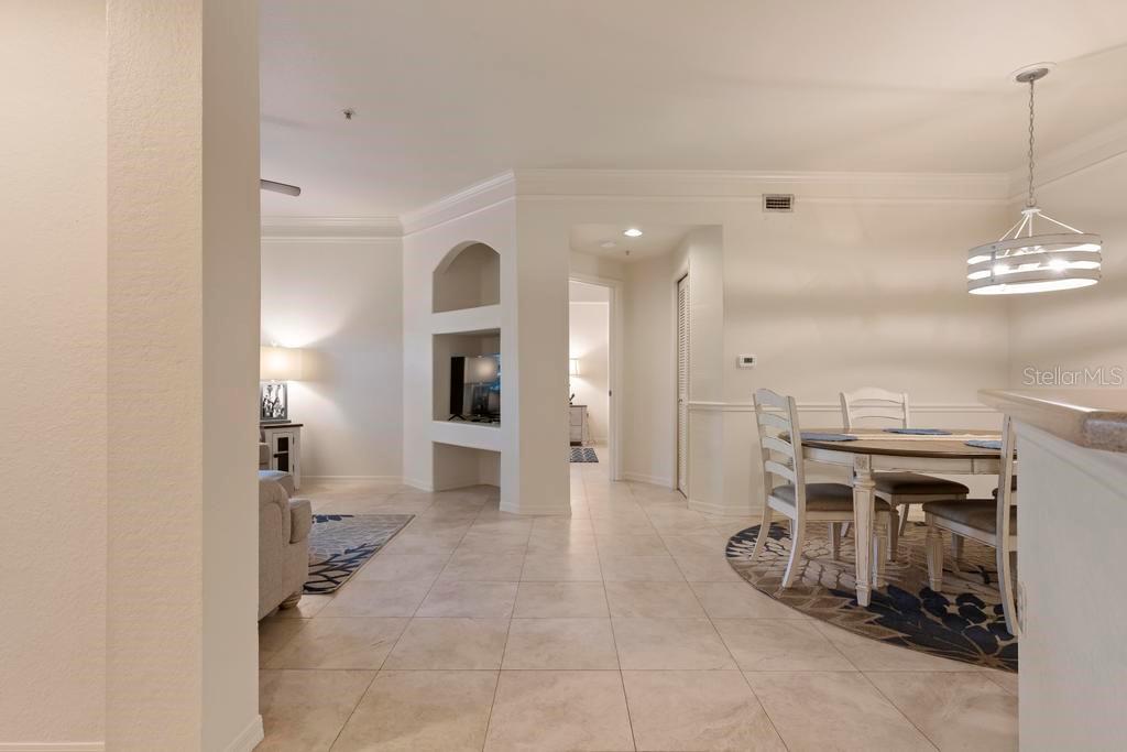 Image 5 of 44 For 5180 Northridge Road 103