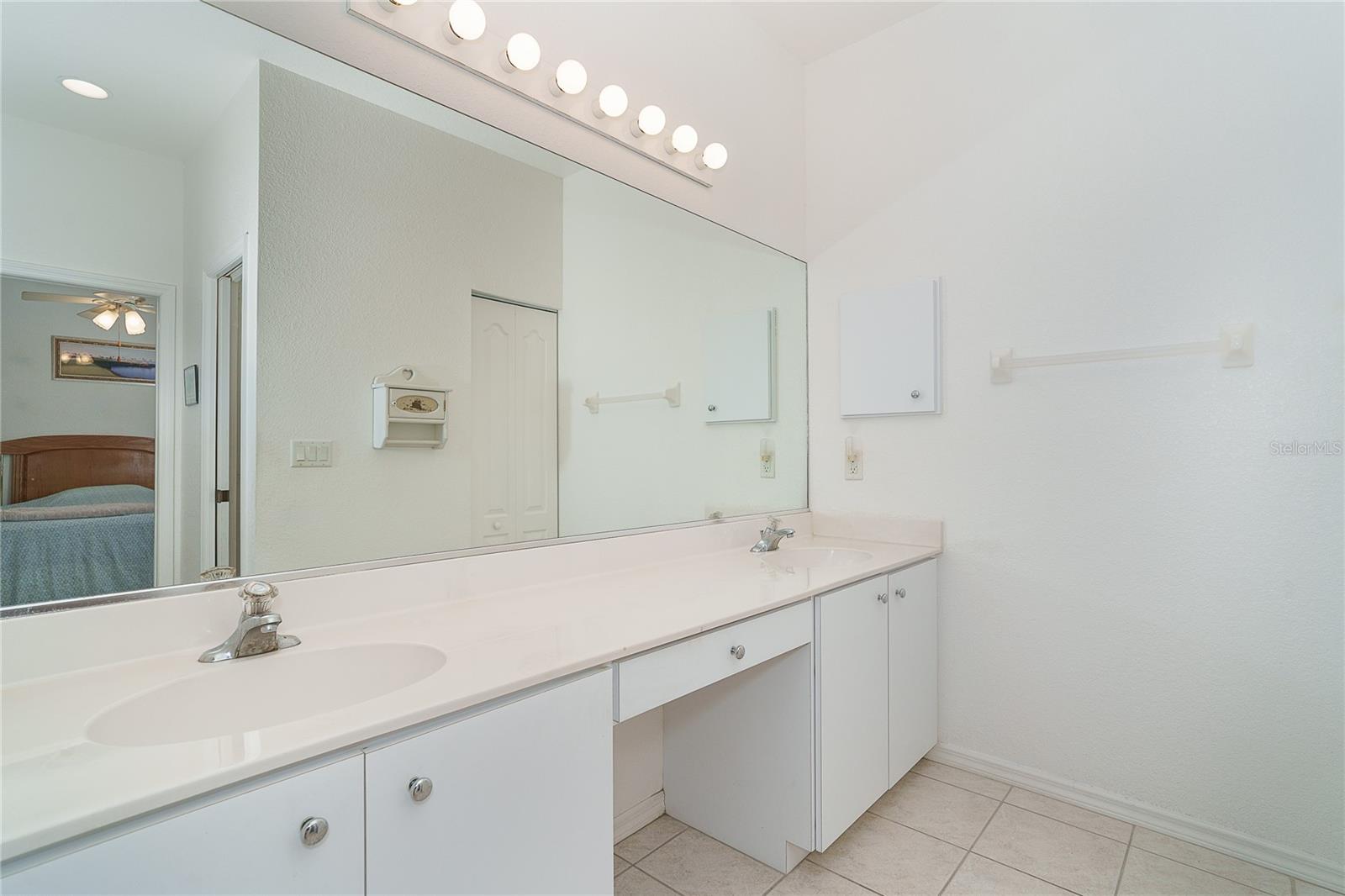 Image 23 of 45 For 8390 Parkside Drive