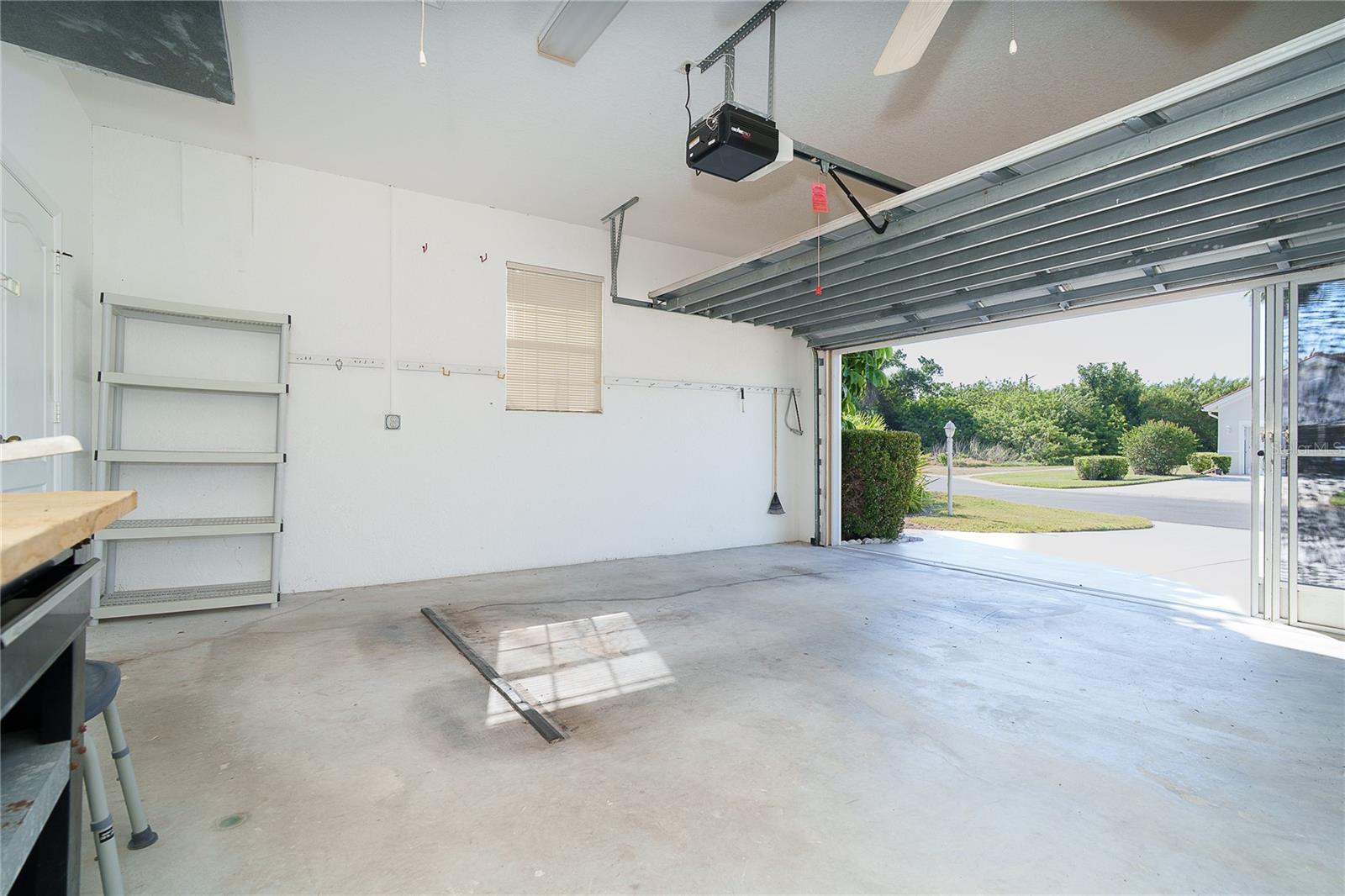 Image 29 of 45 For 8390 Parkside Drive
