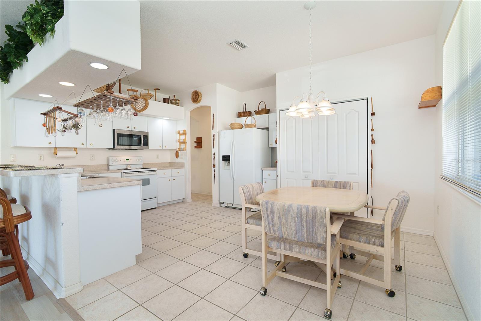Image 8 of 45 For 8390 Parkside Drive
