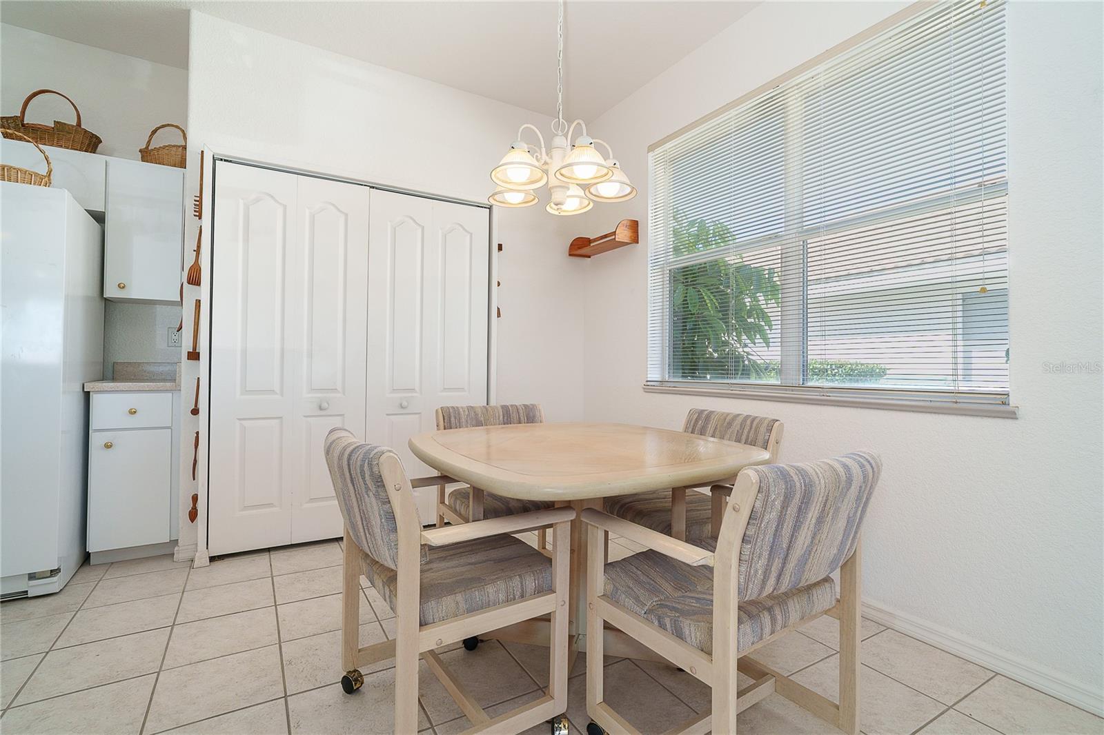 Image 9 of 45 For 8390 Parkside Drive