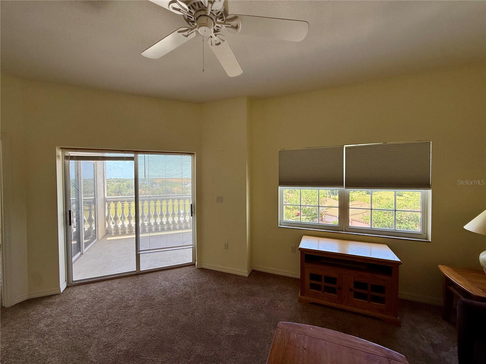 Image 21 of 31 For 3730 Cadbury Circle 528