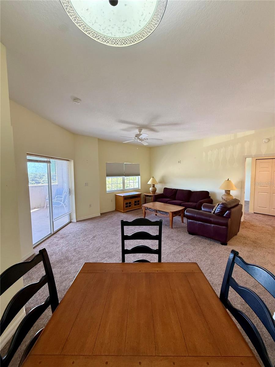 Image 23 of 31 For 3730 Cadbury Circle 528